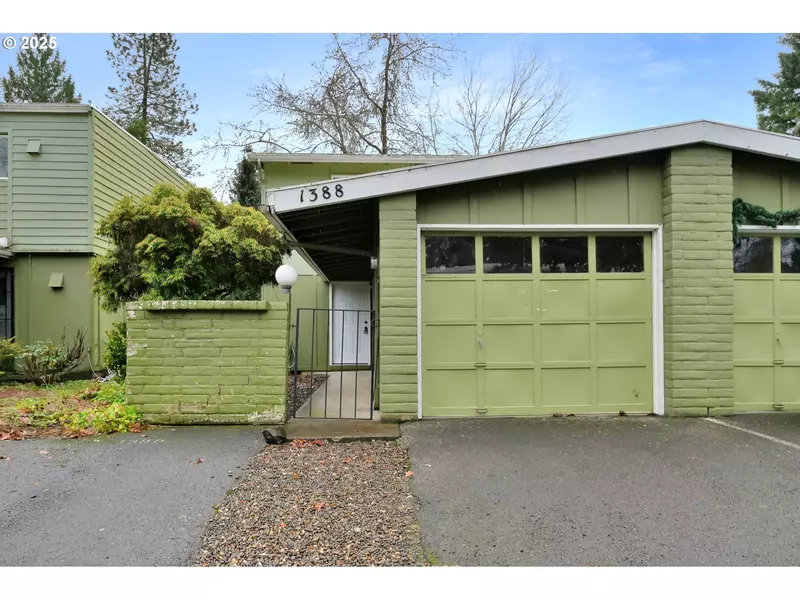 1388 QUAKER ST, Eugene, OR 97402