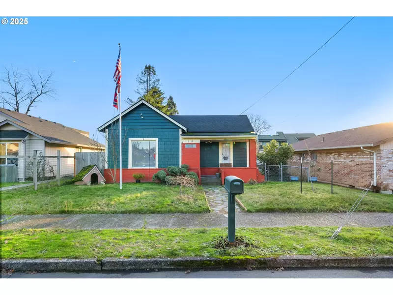 2119 E 8TH ST, Vancouver, WA 98661