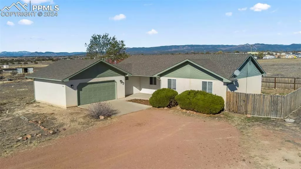 553 11th ST, Penrose, CO 81240