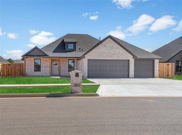 2702 Cloud Nine Circle, Weatherford, OK 73096