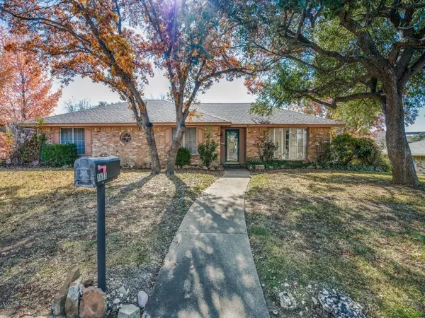 1605 Danish Drive, Grand Prairie, TX 75050