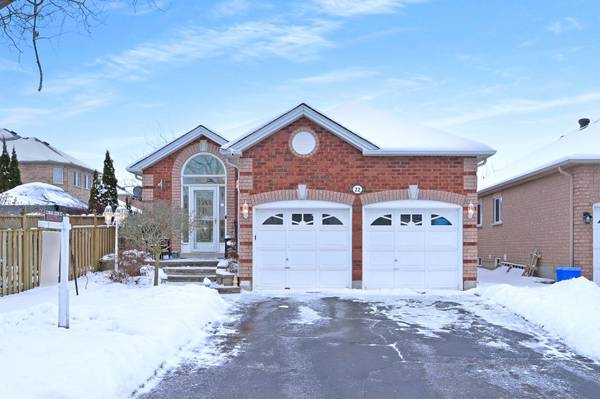 22 Smith ST, New Tecumseth, ON L9R 1Z8