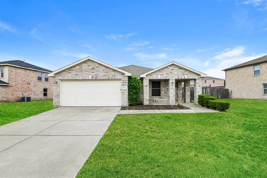 1327 Foster Street, Cedar Hill, TX 75104