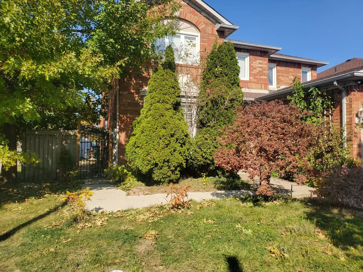 Brampton, ON L6R 1L7,700 Peter Robertson BLVD #2#Bsmnt