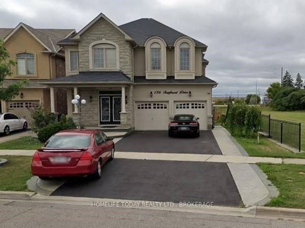 136 Sunforest DR, Brampton, ON L6Z 4B8