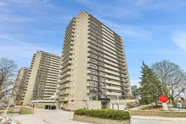 158A McArthur AVE #409, Vanier And Kingsview Park, ON K1L 7E7