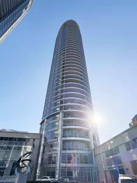 125 Village Green SQ #2408, Toronto E07, ON M1S 0G3