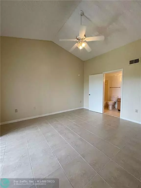 Fort Lauderdale, FL 33315,2445 SW 18th Ter  #222