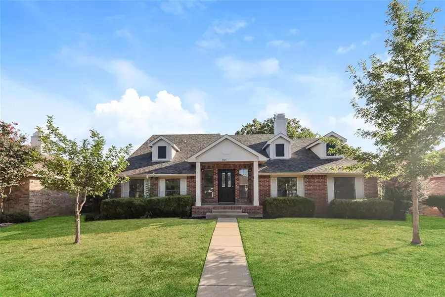 2725 Dukeswood Drive, Garland, TX 75040