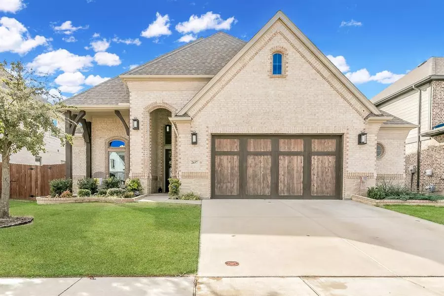 2657 Stadium View Drive, Fort Worth, TX 76118