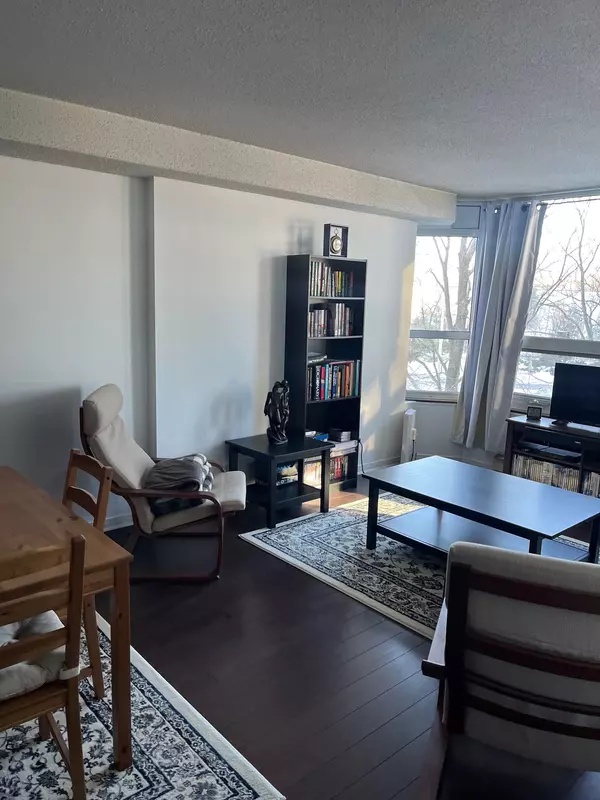 Ottawa, ON K1G 4J4,1500 Riverside DR #202