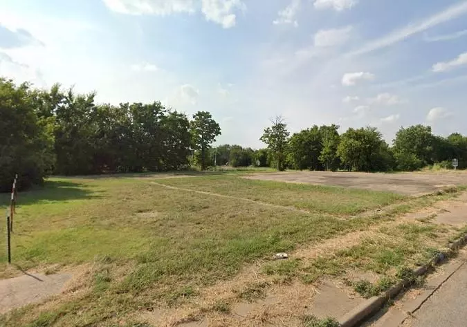 Wichita Falls, TX 76301,808 Homes Avenue