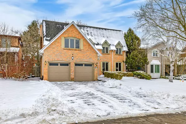 27 Aitken CIR, Markham, ON L3R 7K9