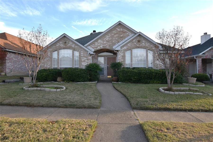 1718 Post Oak Drive, Rowlett, TX 75089