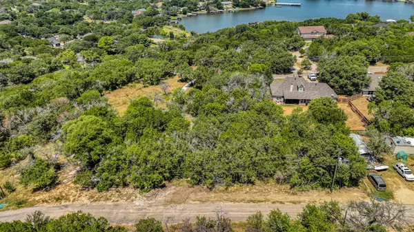 2116 Morningside Drive, Granbury, TX 76048