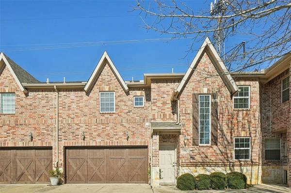 2952 Europa Drive, Grand Prairie, TX 75052