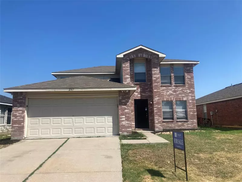 2317 Red Oak Drive, Little Elm, TX 75068