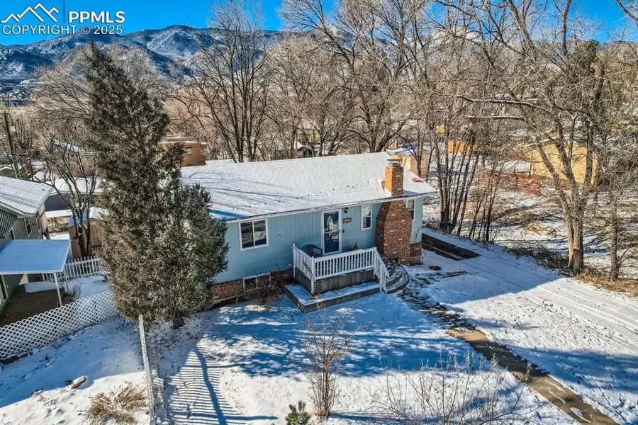 3317 W Bijou ST, Colorado Springs, CO 80904