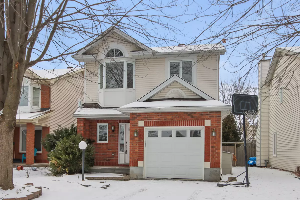 Barrhaven, ON K2J 4K9,24 Avonhurst AVE