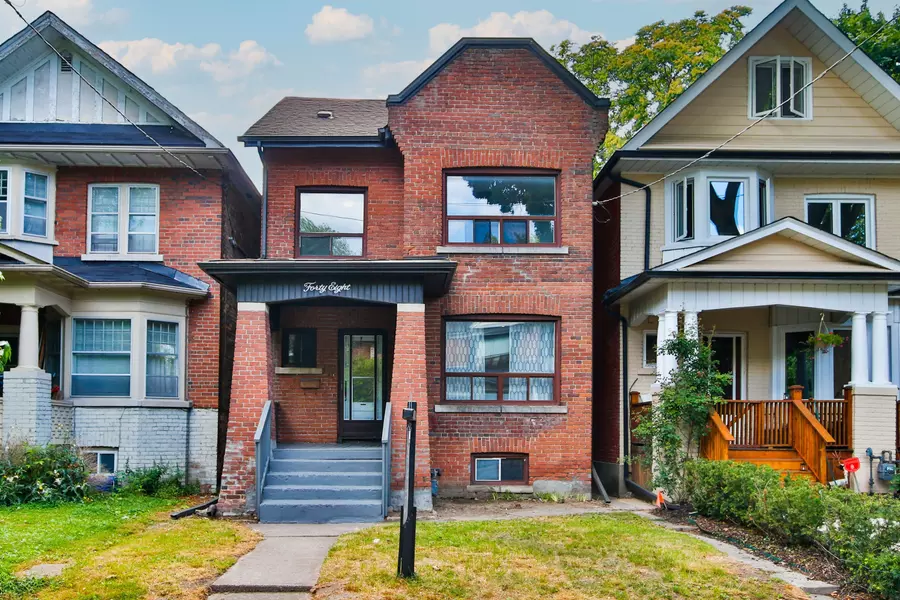 48 Coady AVE #Main, Toronto E01, ON M4M 2Y8