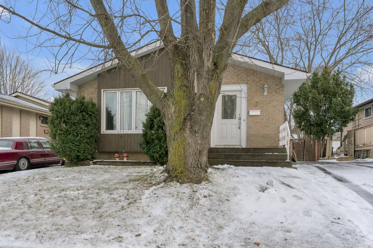 Kingston, ON K7K 5Z7,9 Rockford PL