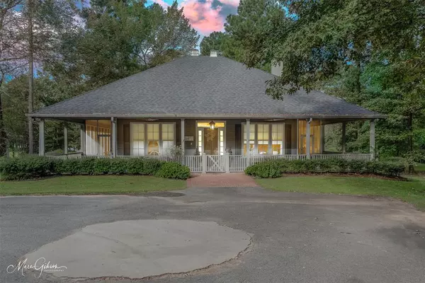 3395 Cypress Village Drive, Benton, LA 71006