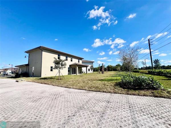 Davie, FL 33330,12200 SW 44th Ct