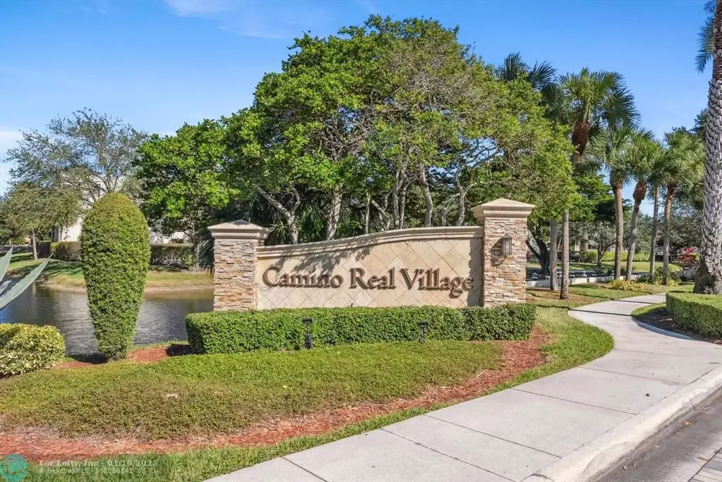 Boca Raton, FL 33433,5650 Camino Del Sol  #200