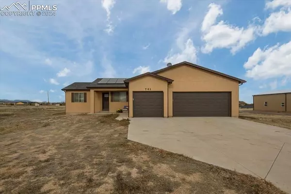 741 E Sandusky DR, Pueblo, CO 81007