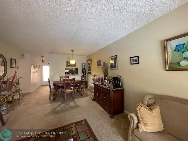 Tamarac, FL 33321,8390 Lagos De Campo Blvd  #306