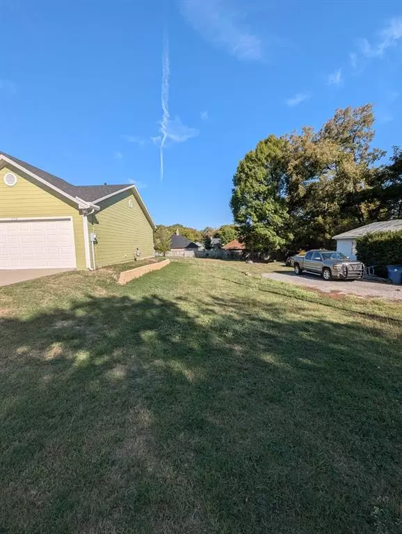 Van Alstyne, TX 75495,0 E Fulton Street