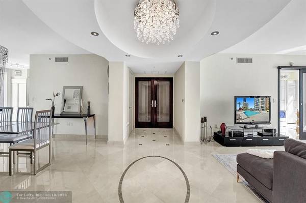 Sunny Isles Beach, FL 33160,18911 COLLINS AVE  #2706