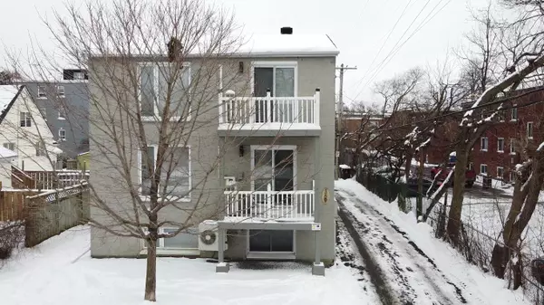 369 Lafontaine AVE, Vanier And Kingsview Park, ON K1L 6X9