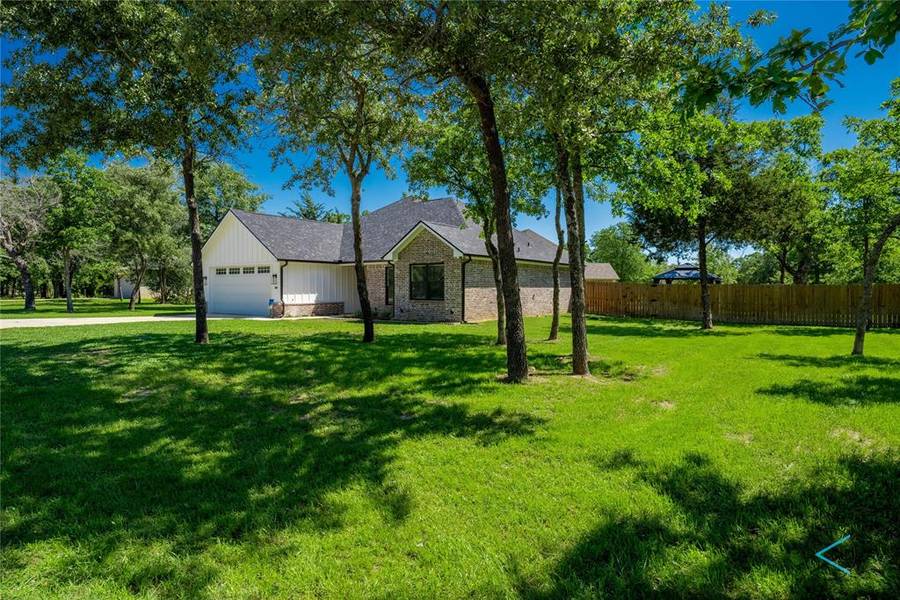 3539 Elizabeth Street, Athens, TX 75752