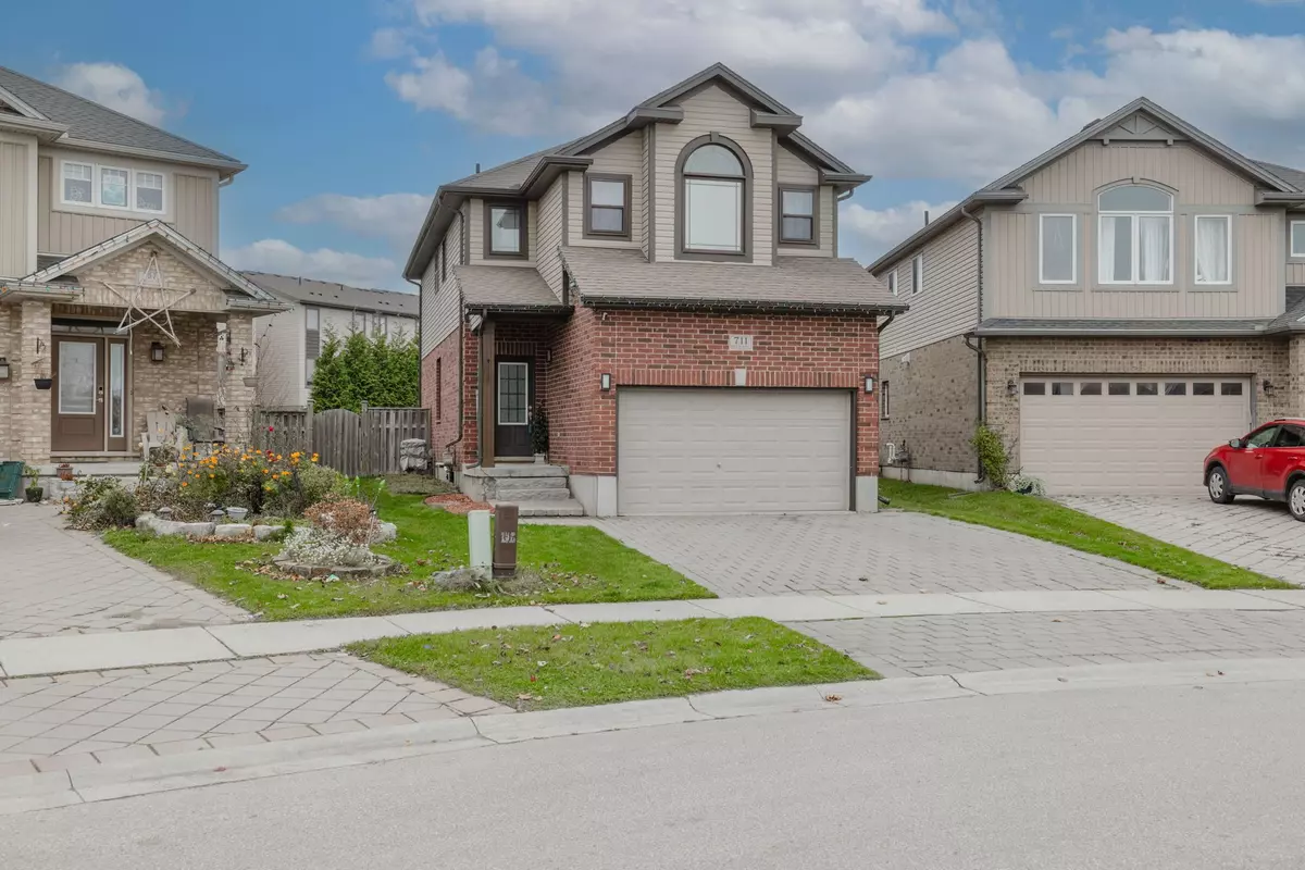 London, ON N6G 0H8,711 Springwood CRES