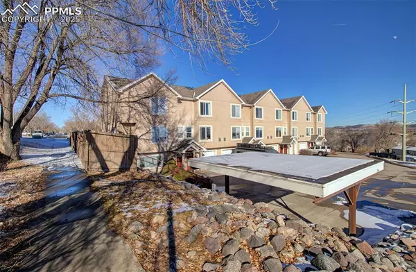 Colorado Springs, CO 80907,842 Mesa Valley RD