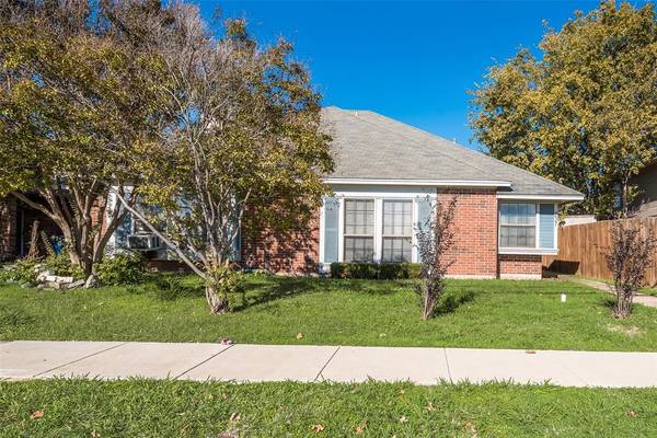 237 E Windsor Drive,  Denton,  TX 76209