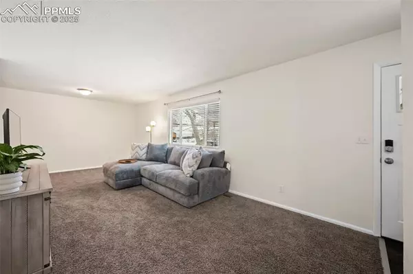 Colorado Springs, CO 80906,1216 Burnham ST