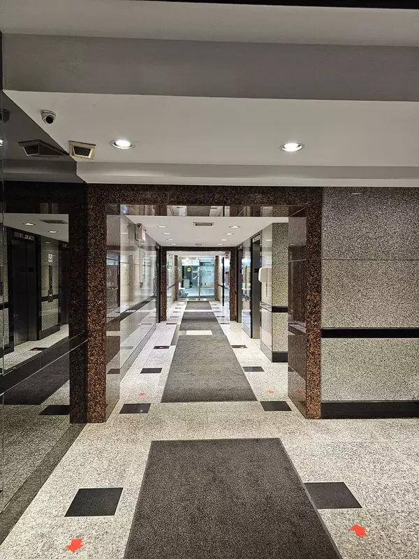 Toronto C02, ON M4W 3C7,920 Yonge ST #2nd Flr