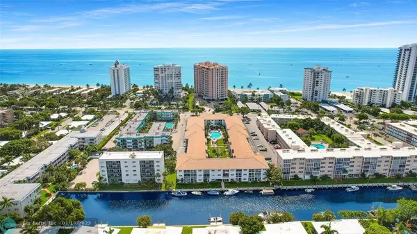 Lauderdale By The Sea, FL 33062,1461 S Ocean Blvd  #107