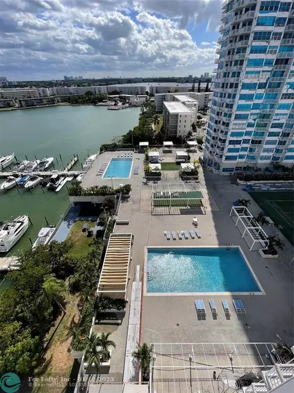 North Miami Beach, FL 33160,18071 Biscayne Blvd  #1201