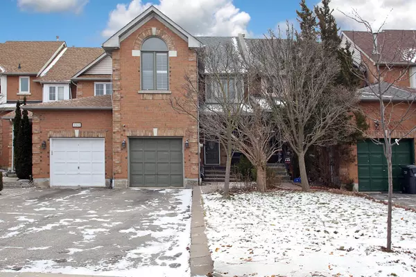 Mississauga, ON L5V 1B1,1262 Killaby DR