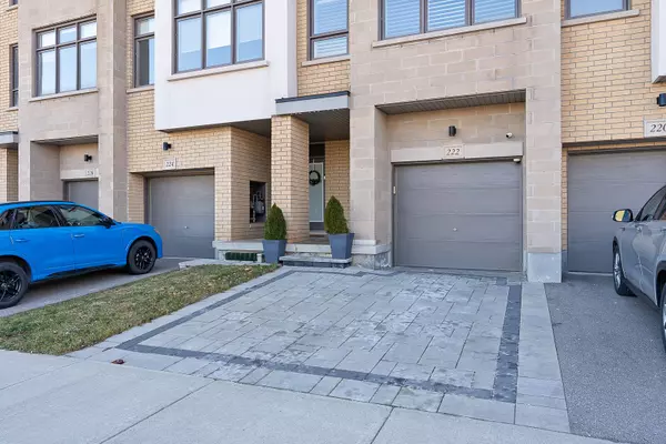 Oakville, ON L6H 0L3,222 Squire CRES