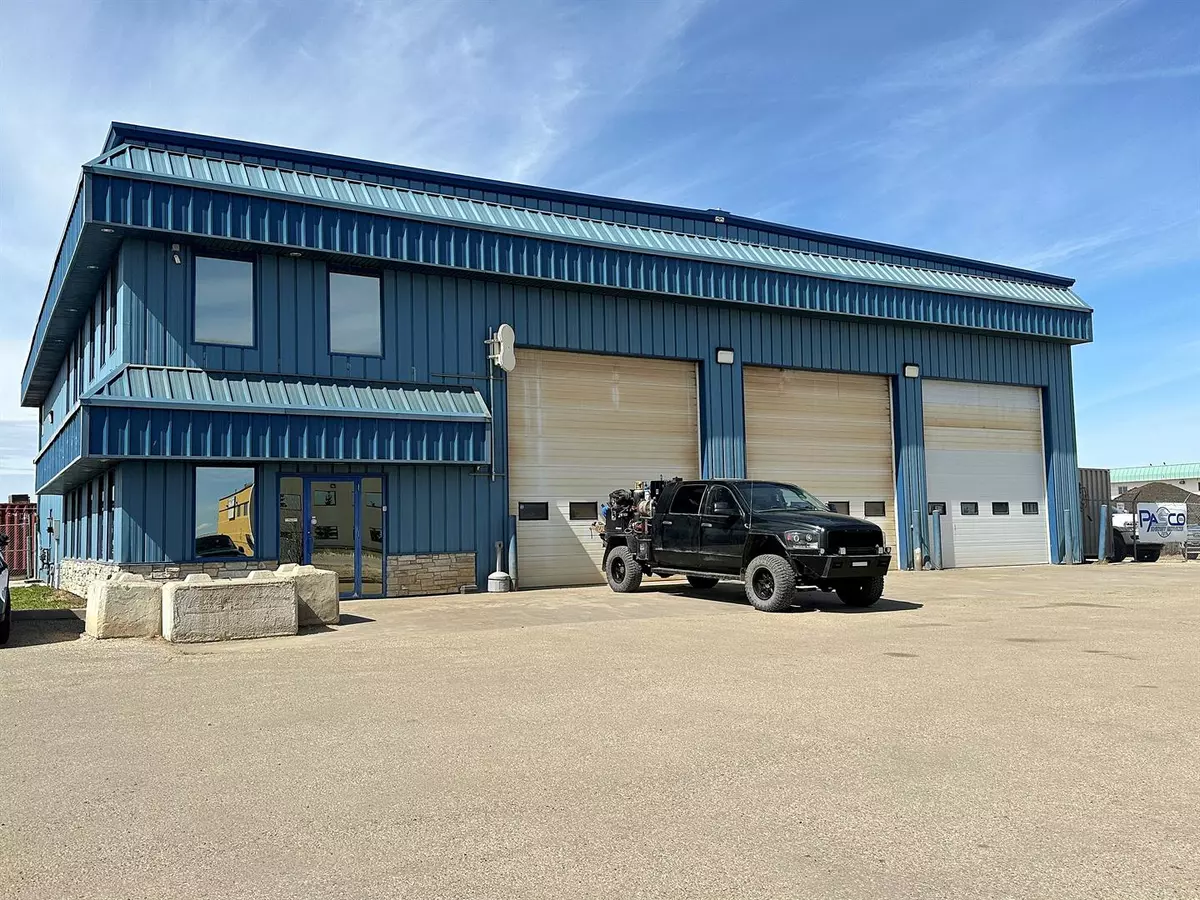 Grande Prairie, AB T8V 8B8,10302 123 ST