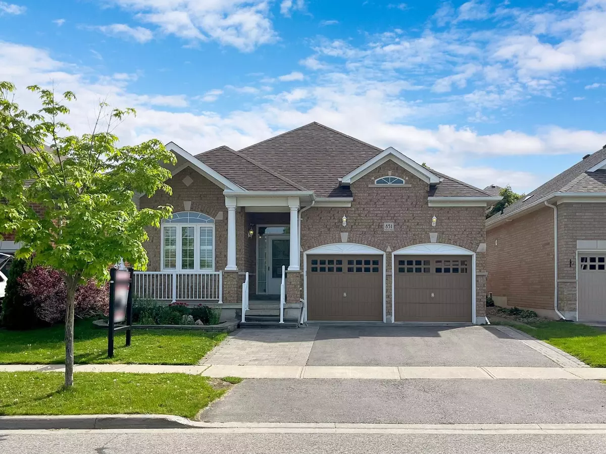 Oshawa, ON L1K 2Z9,851 Eagle Ridge DR