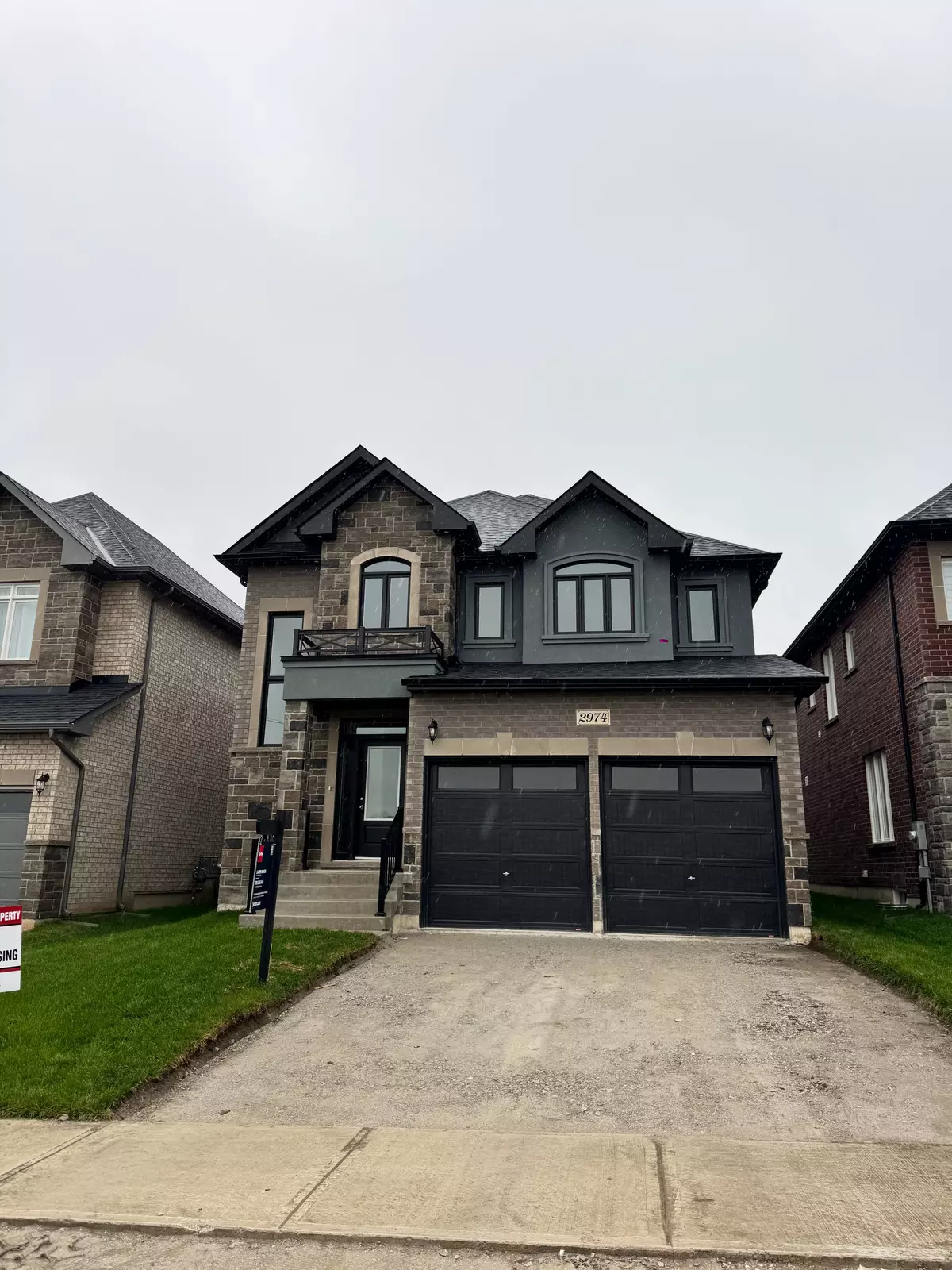 Orillia, ON L3V 8M8,2974 Monarch DR