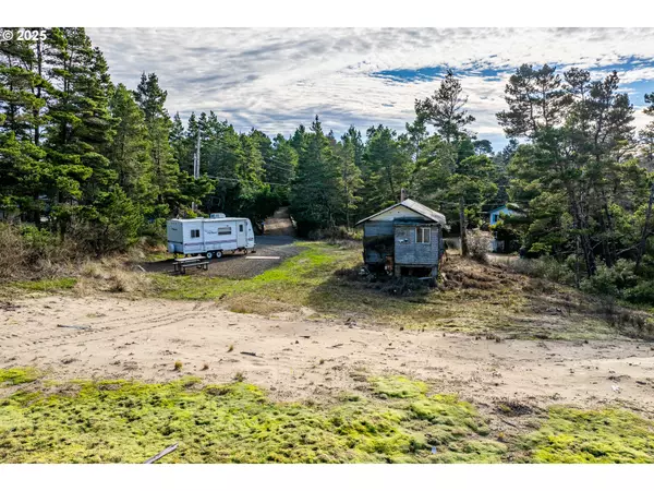 Florence, OR 97439,4703 JOSHUA LN