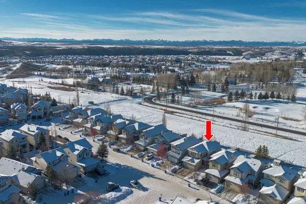 230 Tuscany Vista RD NW, Calgary, AB T3L 3B4