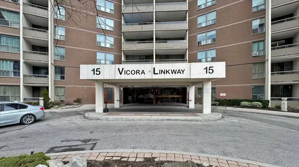 Toronto, ON M3C 1A7,15 Vicora Linkway N/A #108