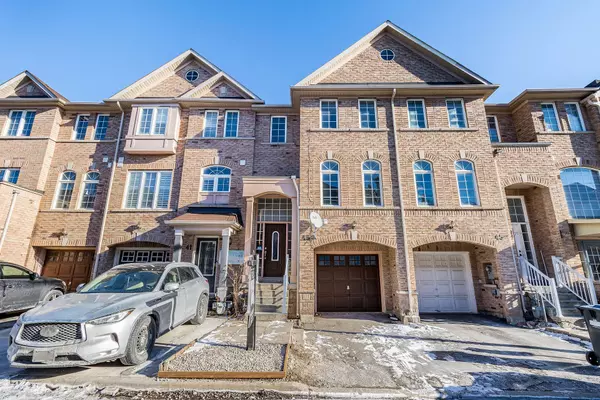 43 Axelrod AVE, Brampton, ON L6Y 5S9